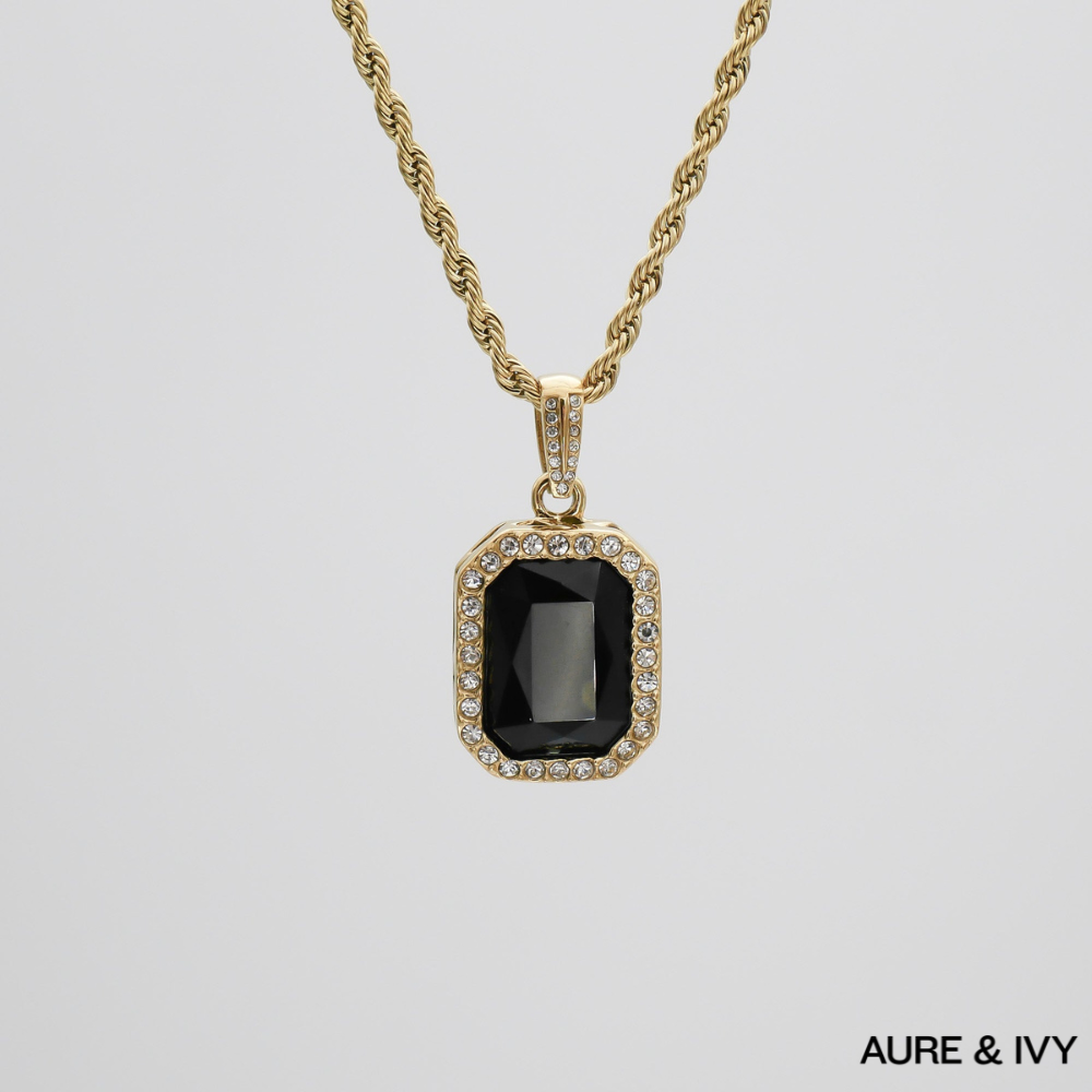 Amelia Onyx Tablet Necklace