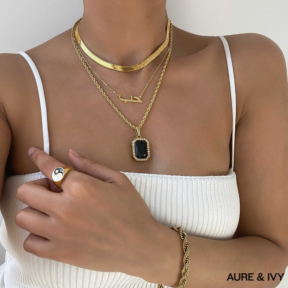 Amelia Onyx Tablet Necklace