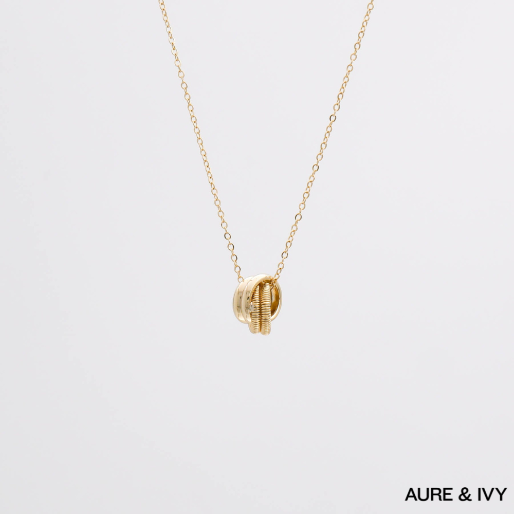 Kacie Contrast Knot Necklace