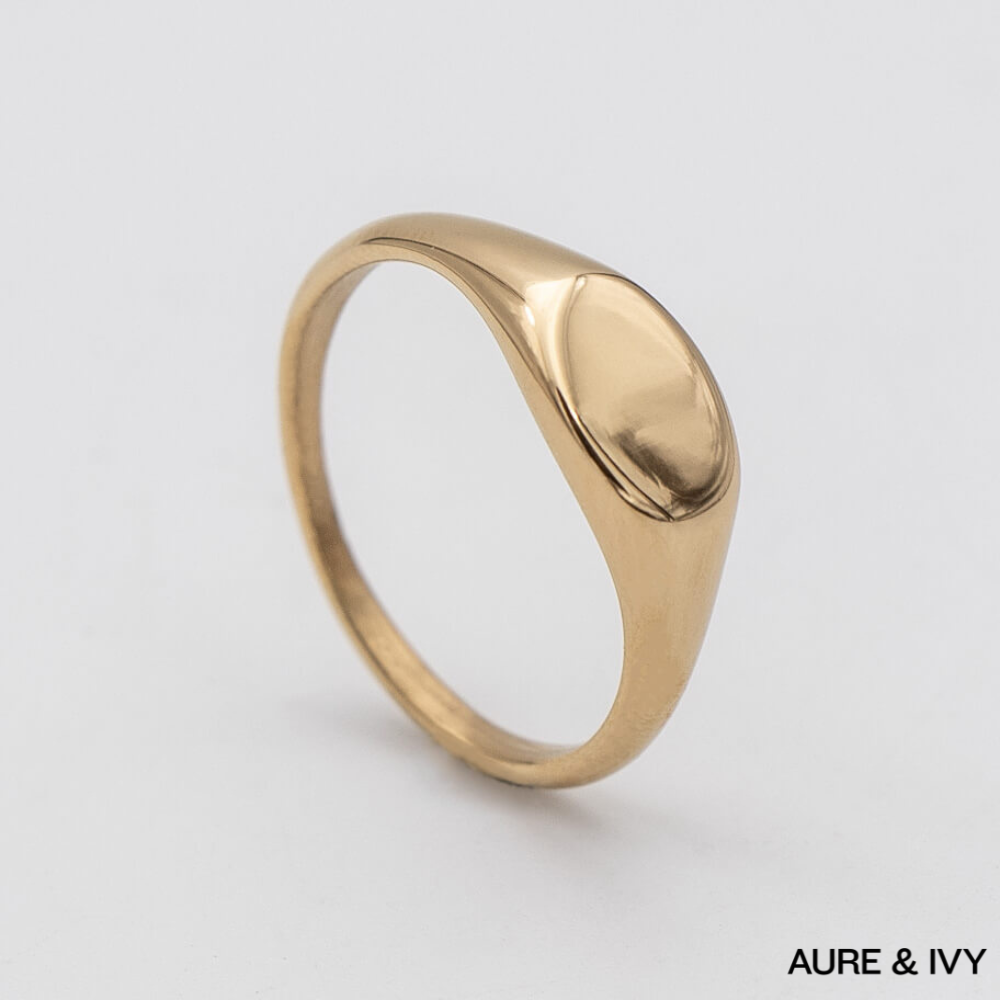 Kiara Signet Ring