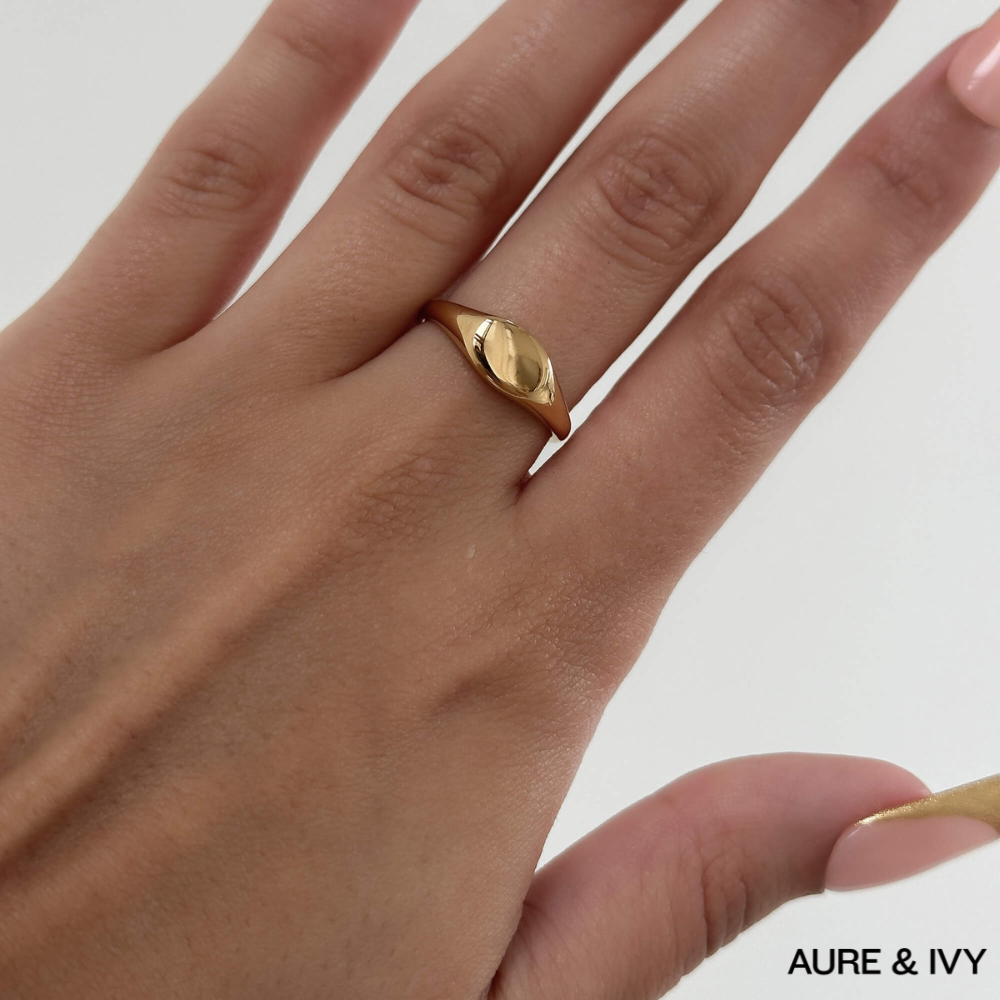 Kiara Signet Ring