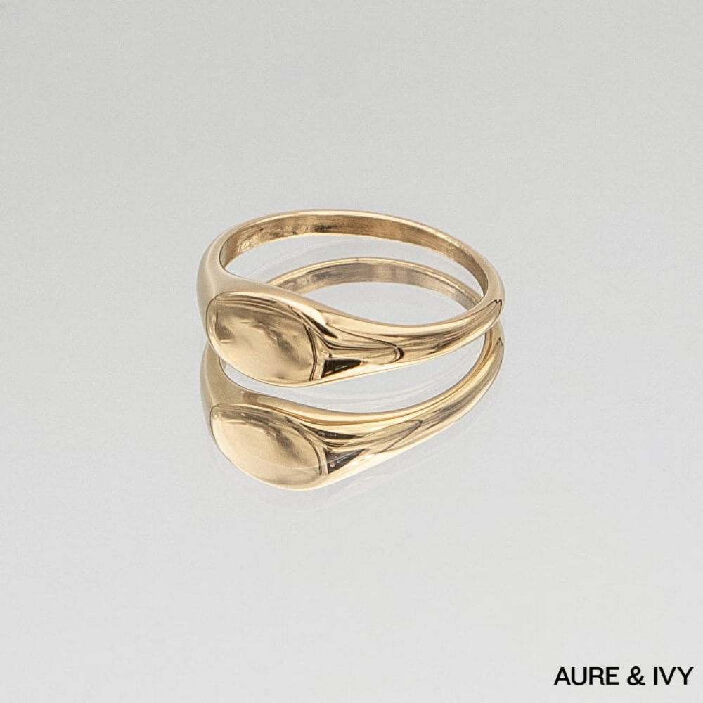 Kiara Signet Ring