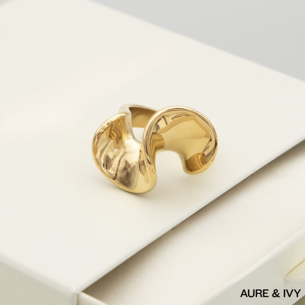 Juna Ring