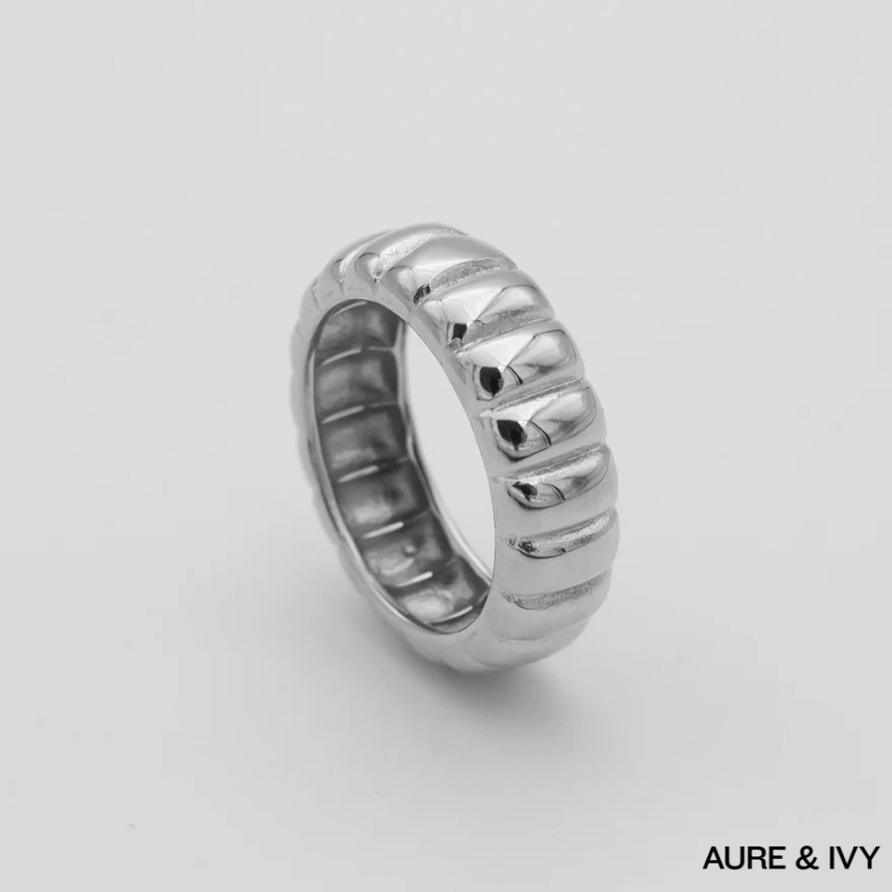 Tamia Ring