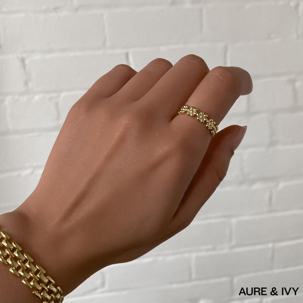 Sunray Petal Ring | Gold