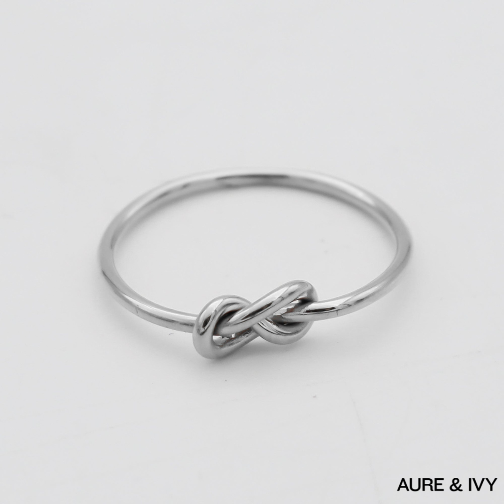 Lina Love Knot Ring