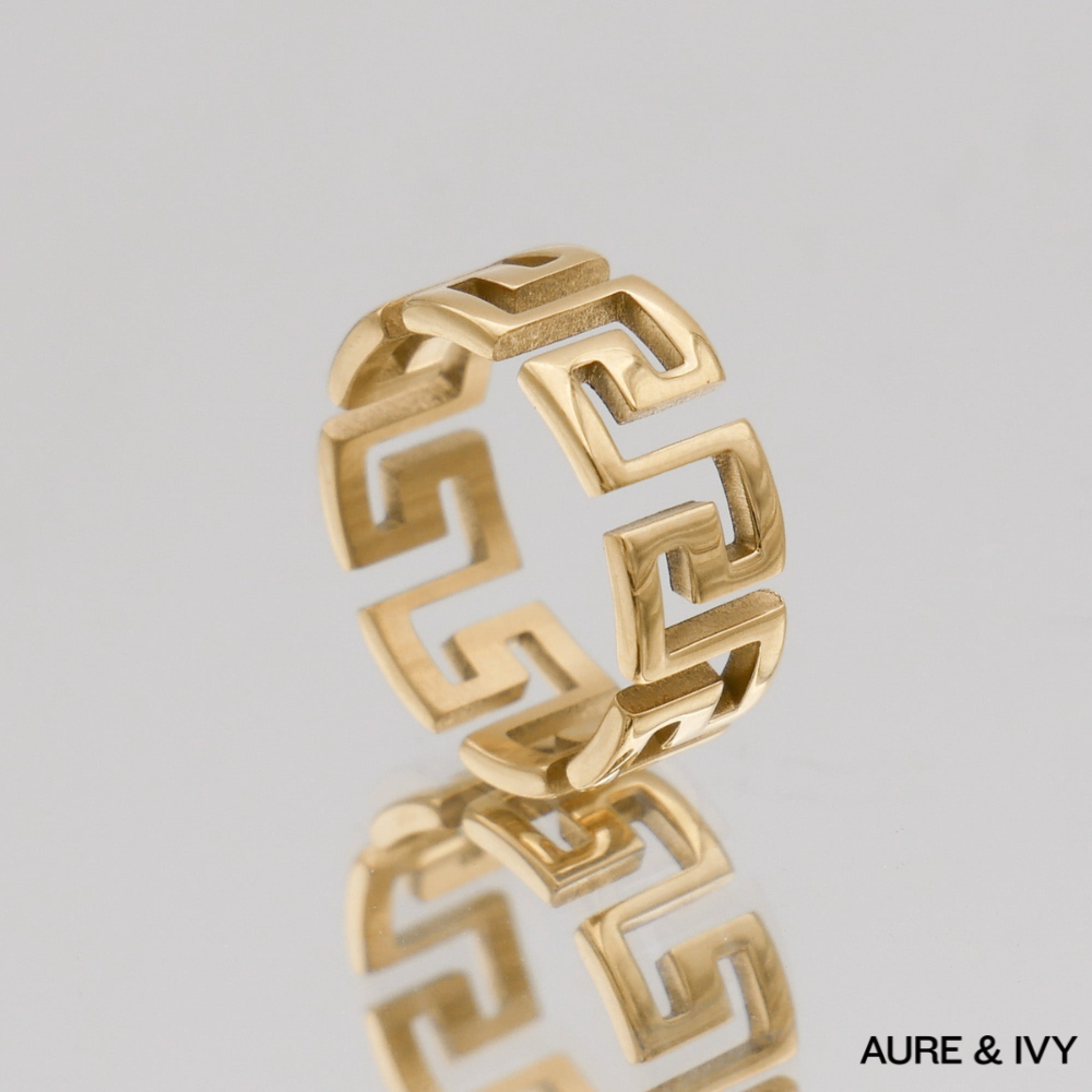 Eterna Meander Ring