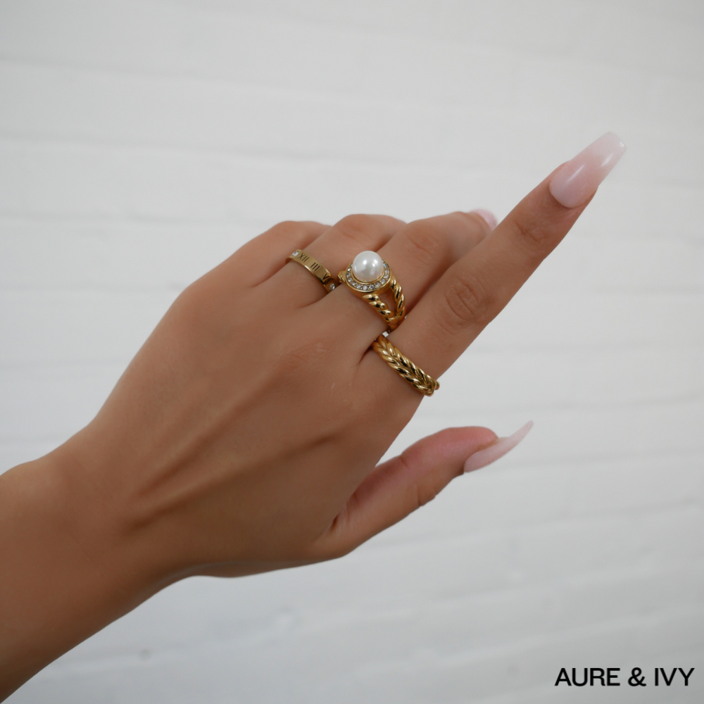 Nerissa Halo Ring