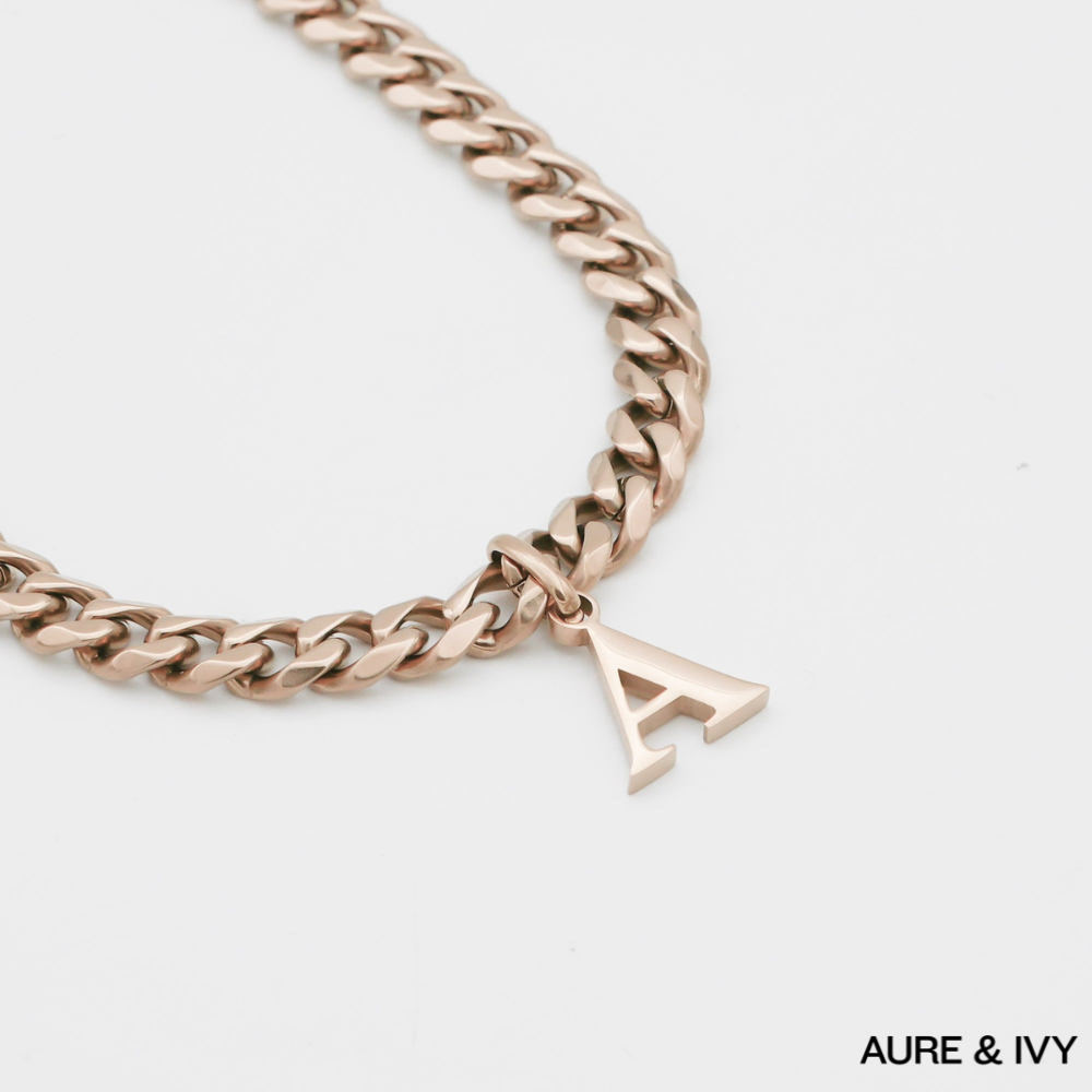 Mya Initial necklace | Thick Cuban