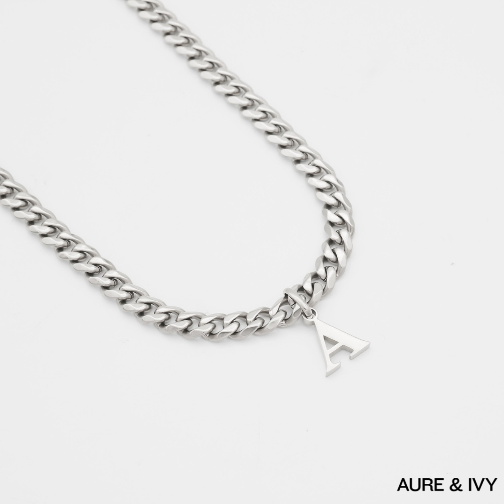 Mya Initial necklace | Thick Cuban