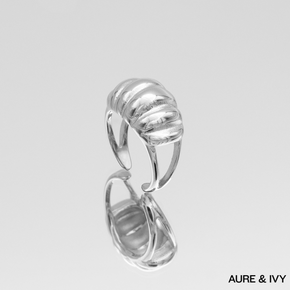 Inez Chunky Dome Ring