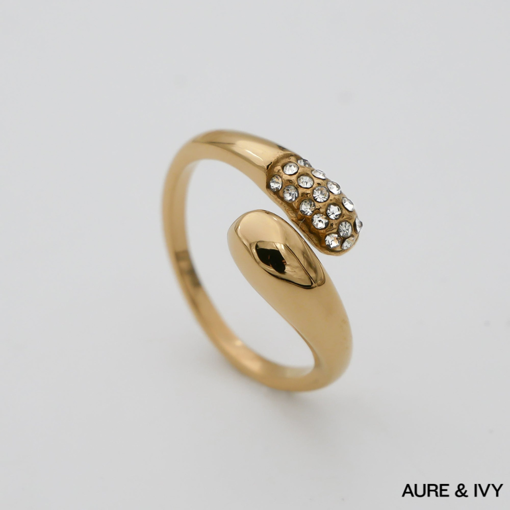 Ivara Shimmer Snake Ring
