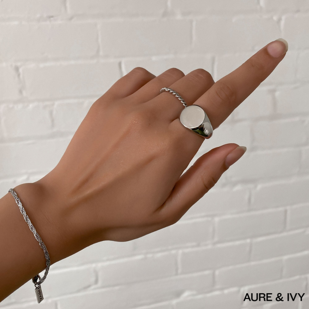 Valen Classic Signet Ring