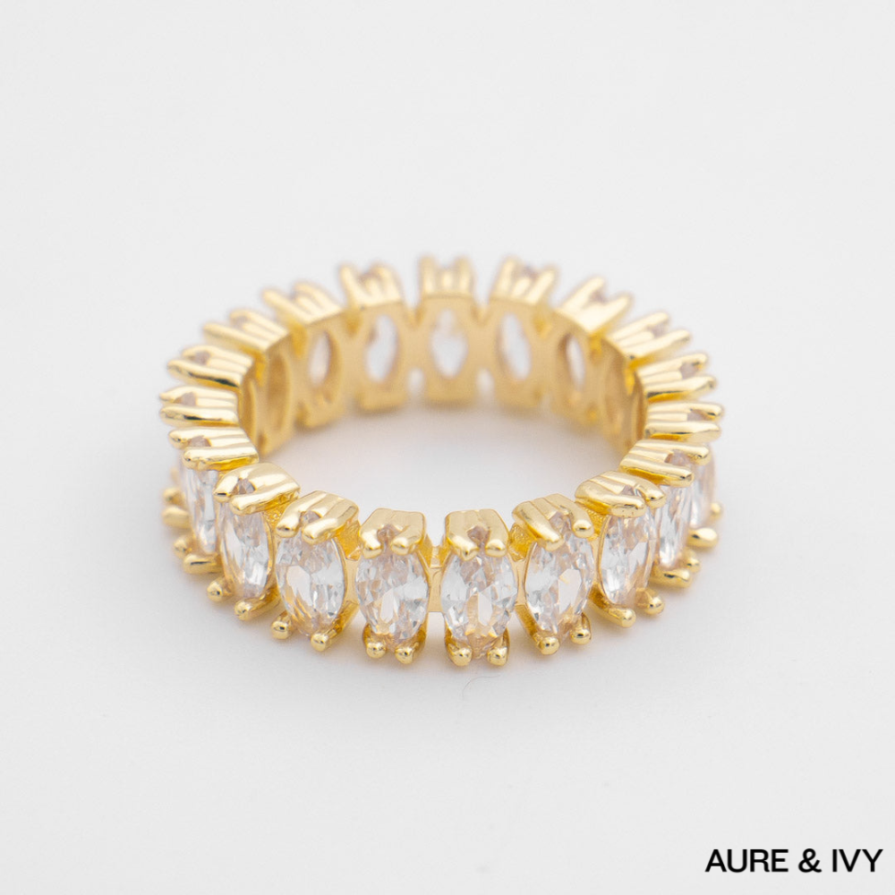 Sera Spark Ring