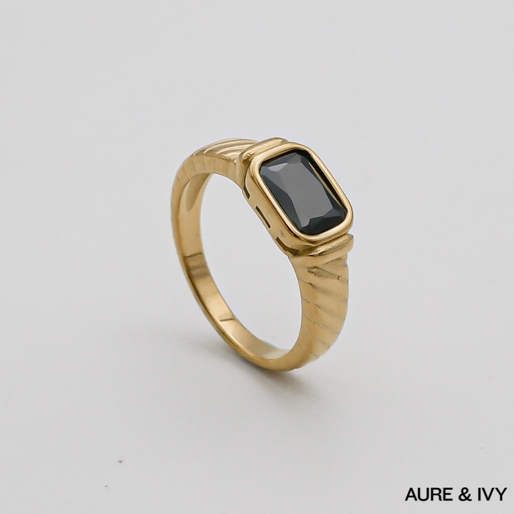 Daria Graceful Rope Ring