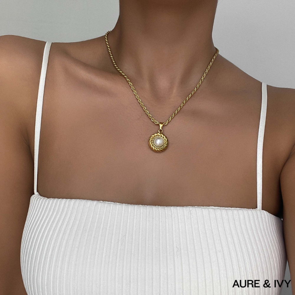 Marisol Halo Pearl Pendant