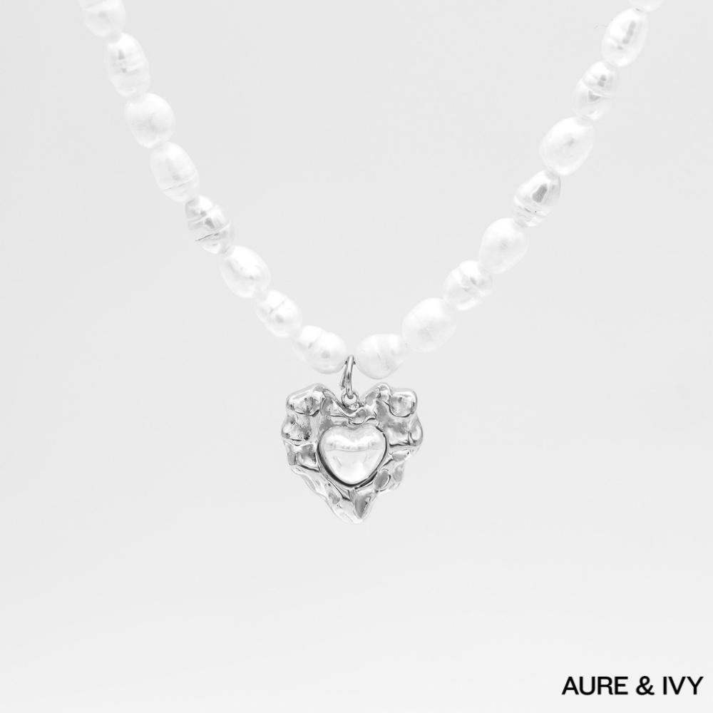 Marais Pearl Necklace