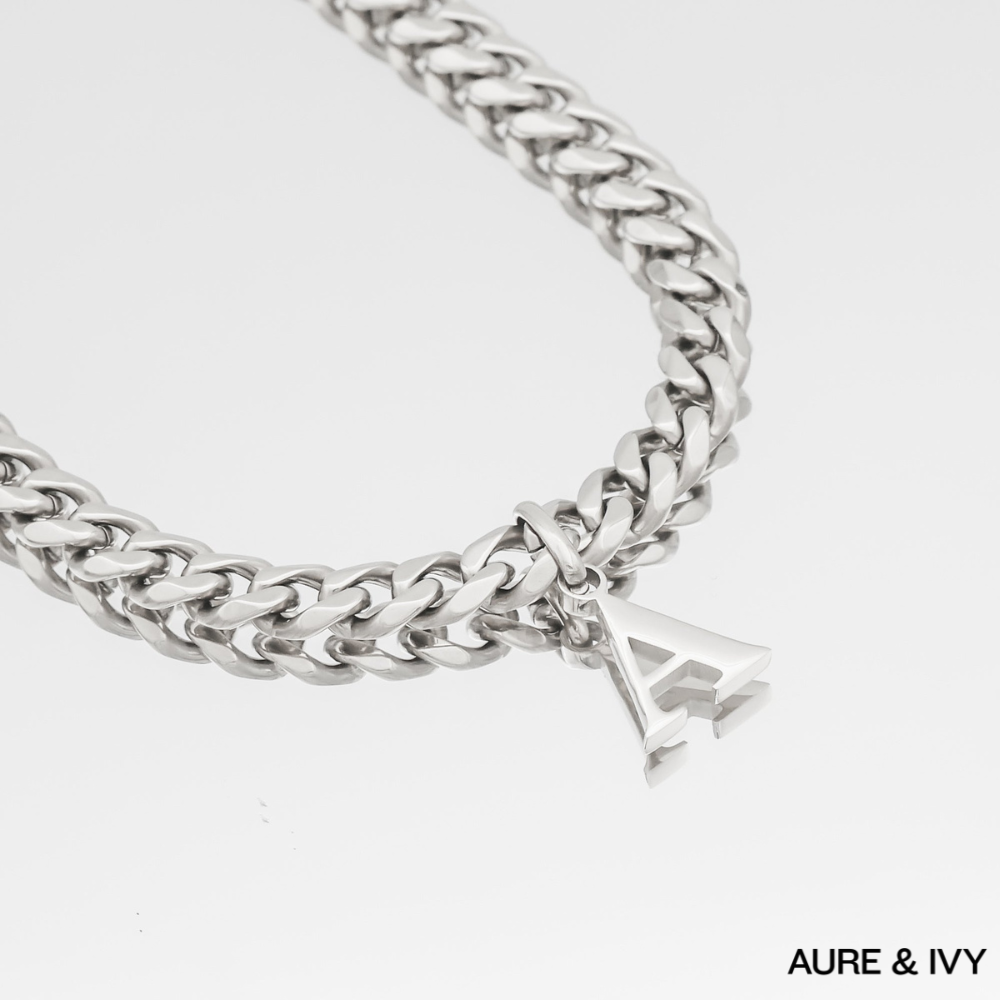 Mya Initial necklace | Thick Cuban